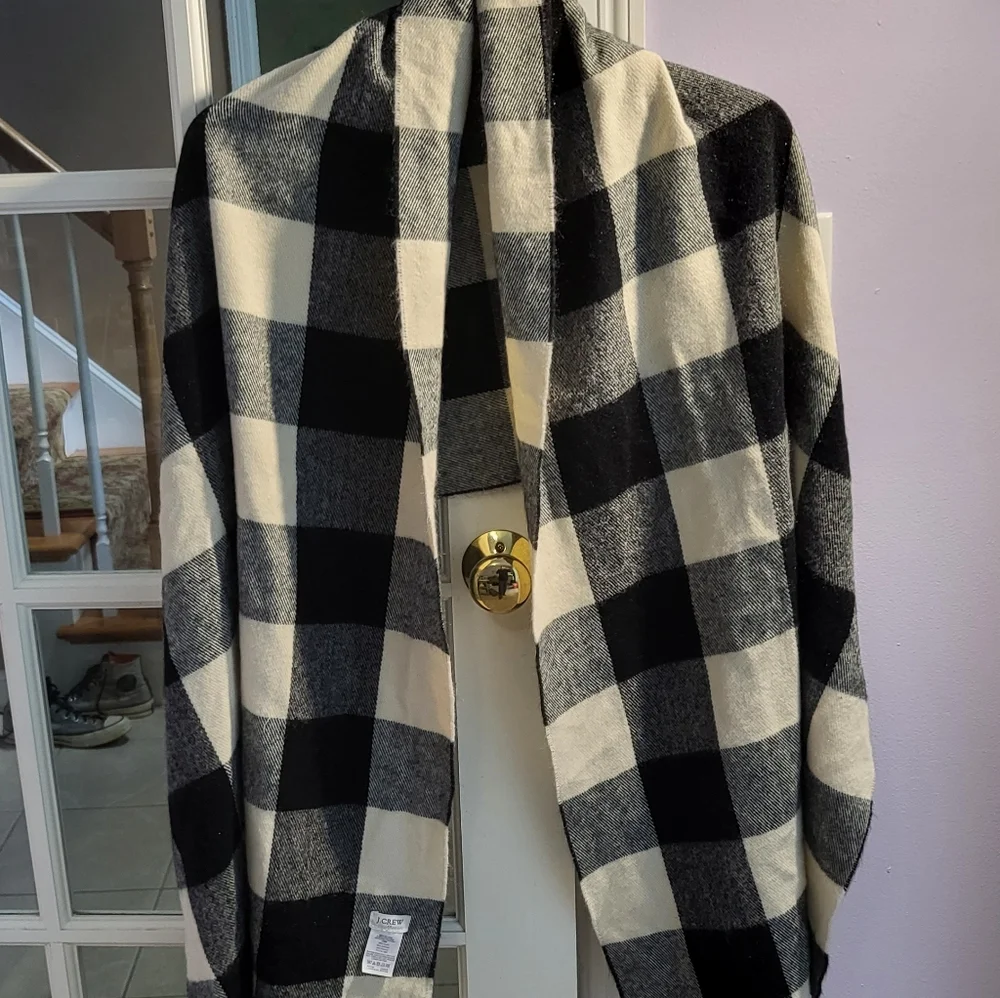 Like new JCrew plaid scarf/wrap